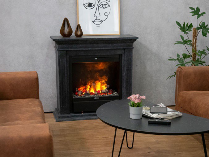 Vattenångkamin Klassisk kamin design i svart