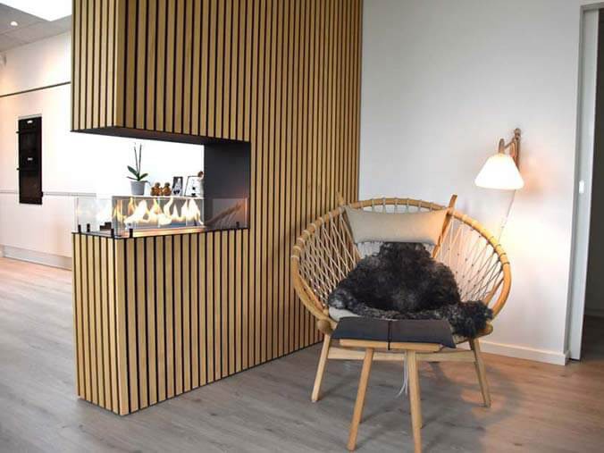 Bioetanolkamin för installation i vägg