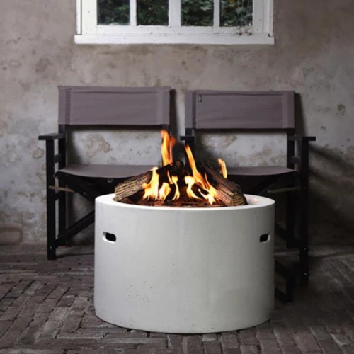 Cocoon Table Round vit | Gaskamin från HAPPY COCOONING Cocoon Table Round i vitt
